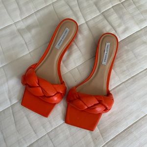 ORANGE SANDALS 🧡
